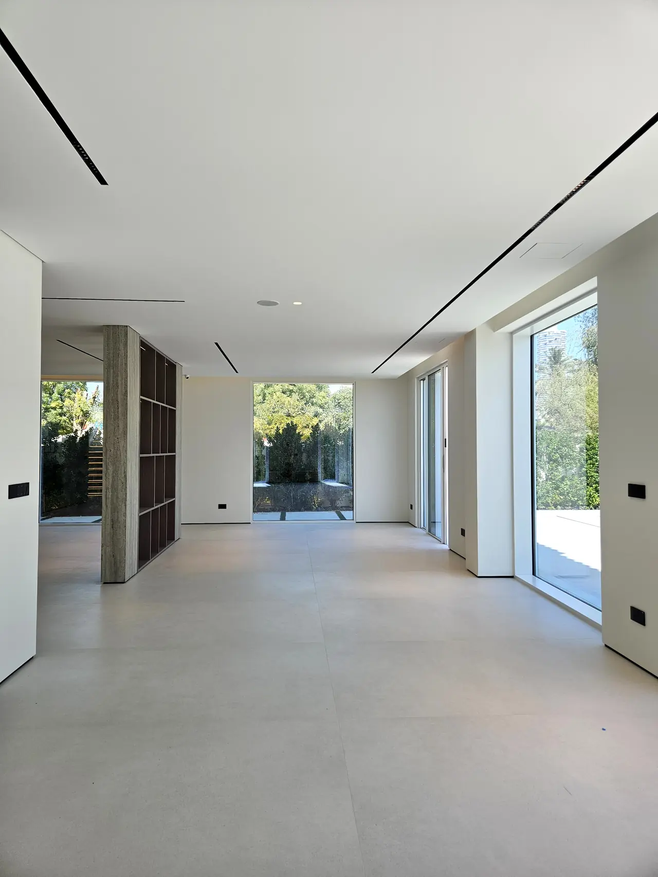 Ceiling speakers